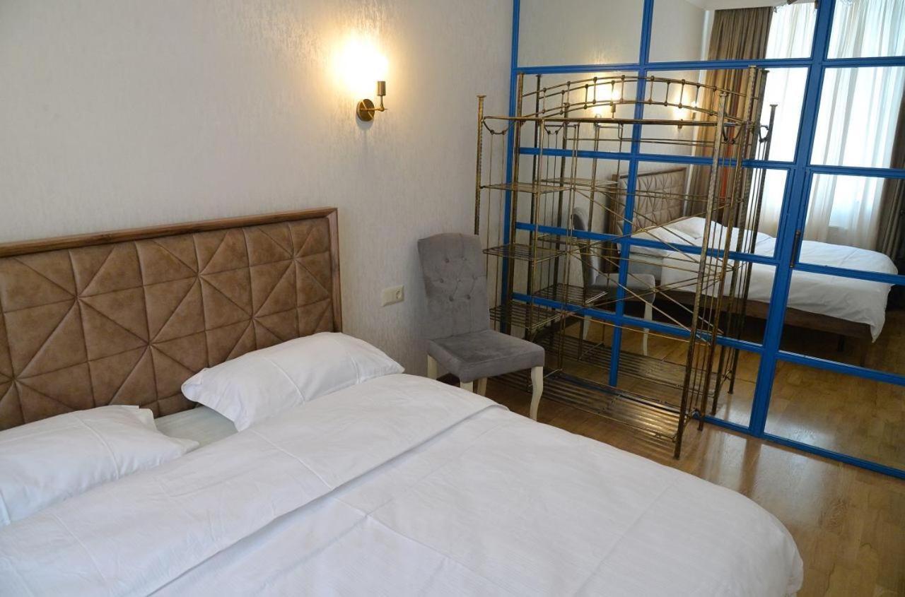 Bc Apartments Тбилиси Екстериор снимка