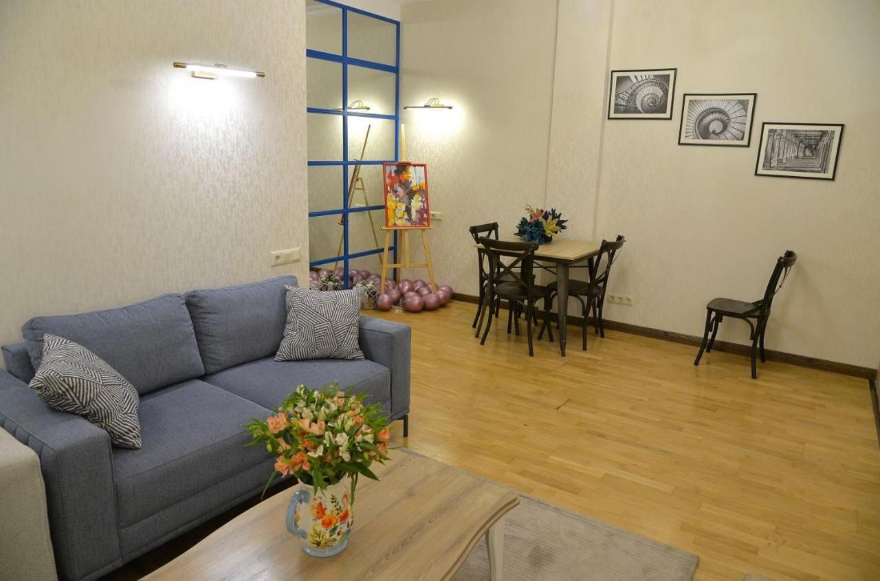 Bc Apartments Тбилиси Екстериор снимка