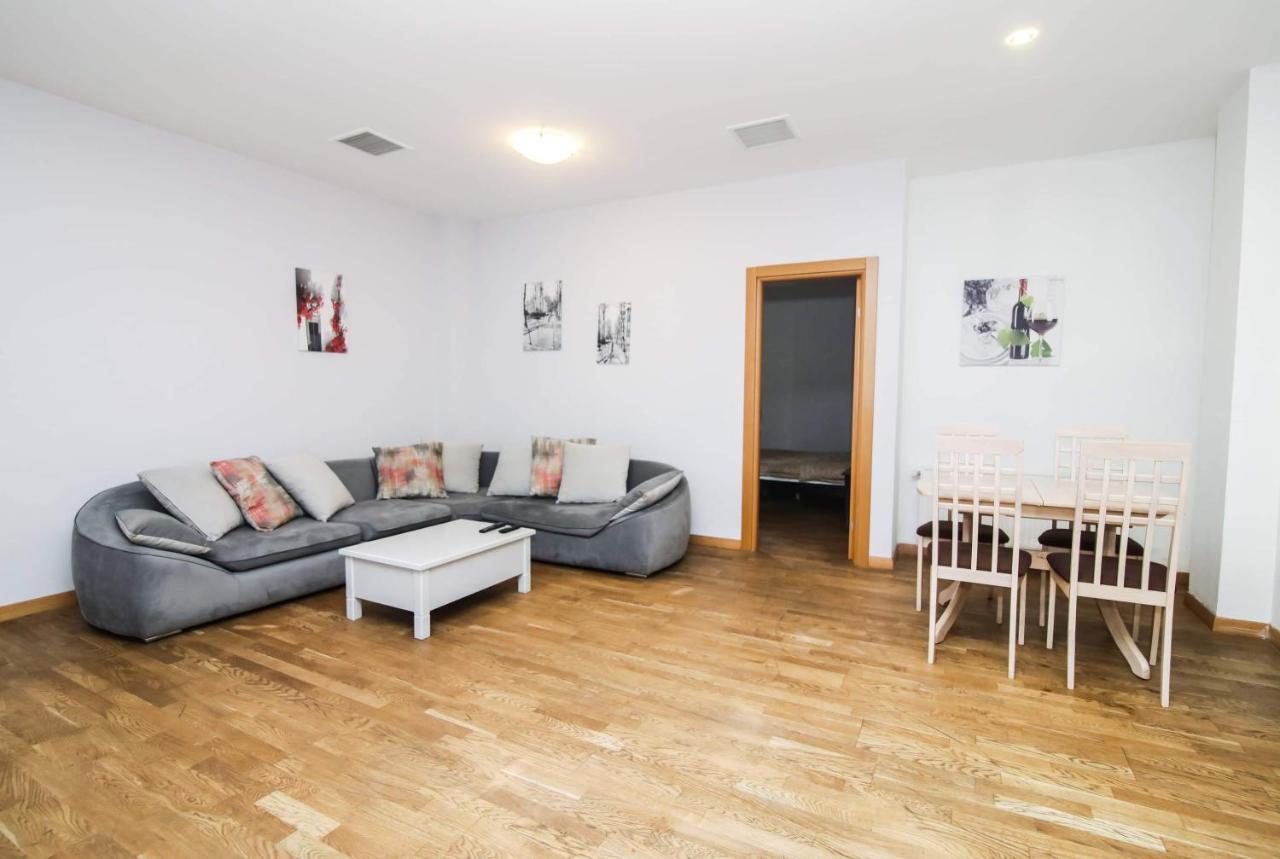 Bc Apartments Тбилиси Екстериор снимка