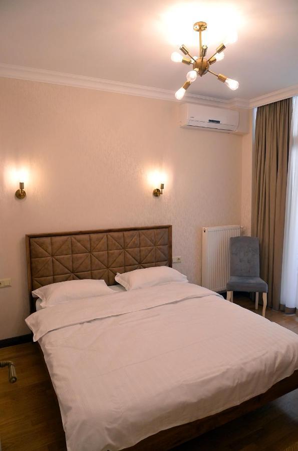 Bc Apartments Тбилиси Екстериор снимка